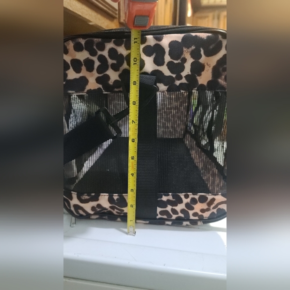 New Cheetah Print Dog Carrier (18x10.5x11) - Picture 10 of 11